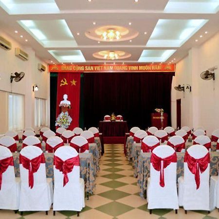 Vuong Hoan Hotel วินห์ ภายนอก รูปภาพ